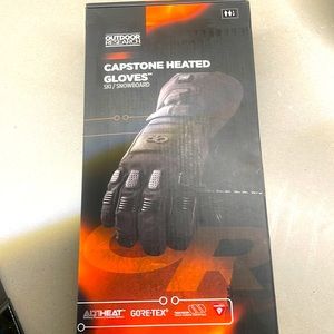 PERFRCT condition capstone heated ski snowboard gloves MAKE ME AN OFFER ♥️ 🎿